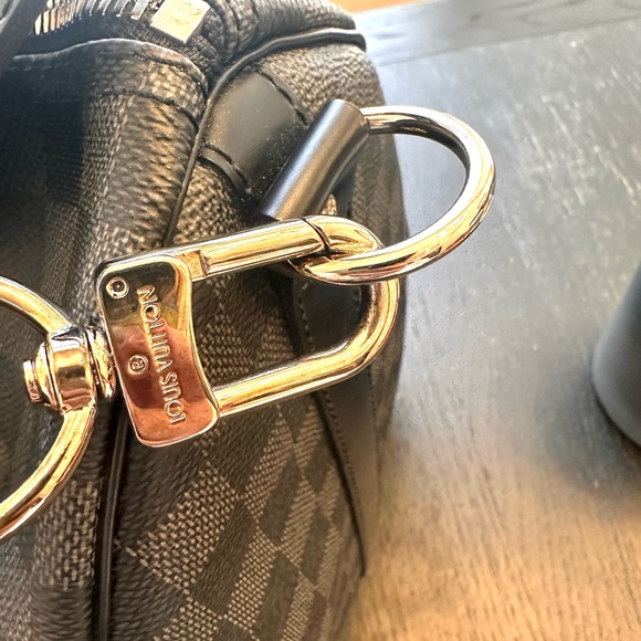 LOUIS VUITTON Damier Graphite Keepall Bandouliere 45 - Picture 9 of 16